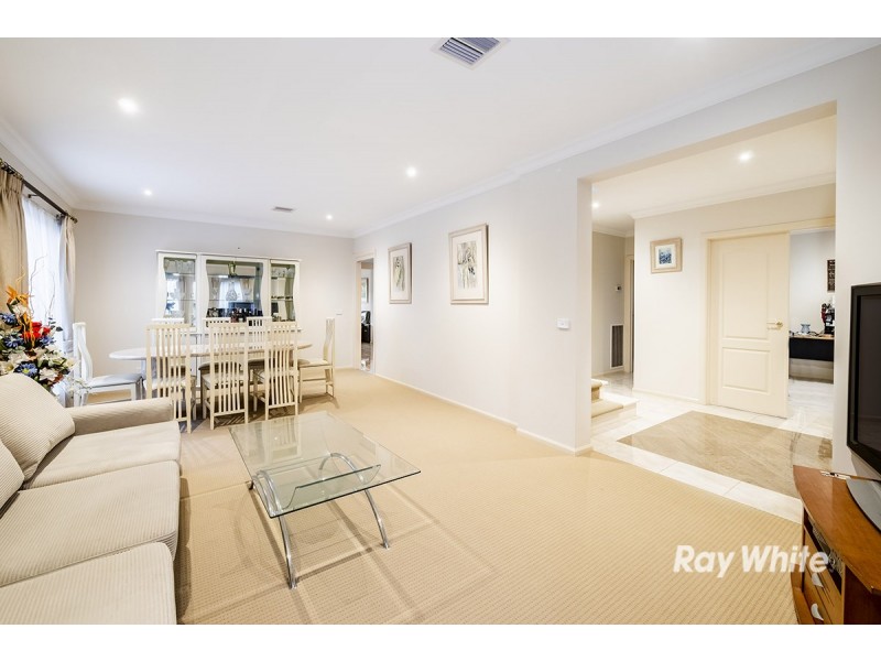 7 Golden Elm Way, Lyndhurst VIC 3975