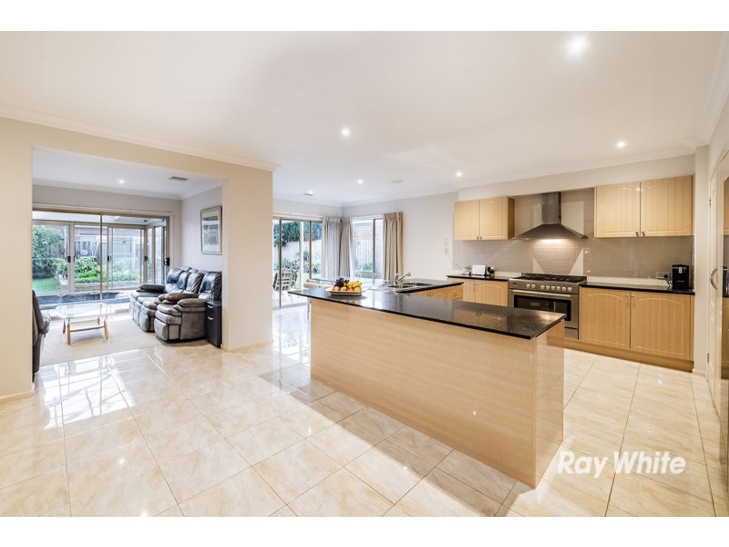 7 Golden Elm Way, Lyndhurst VIC 3975