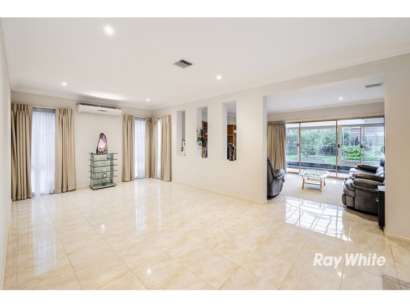 7 Golden Elm Way, Lyndhurst VIC 3975