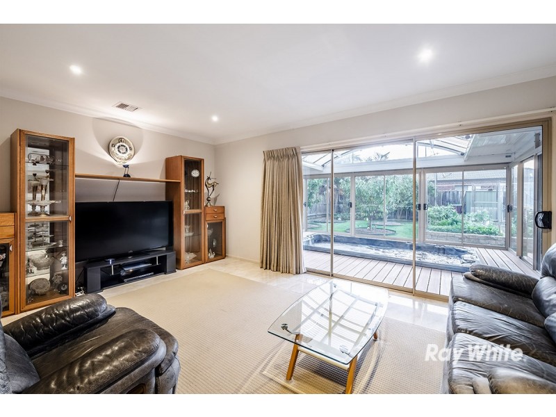 7 Golden Elm Way, Lyndhurst VIC 3975