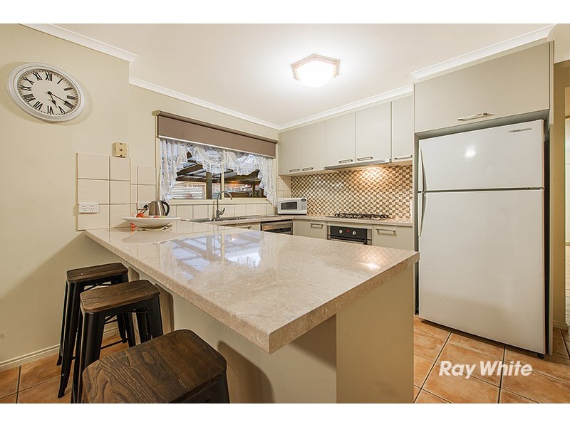19 Carey Street, Cranbourne North VIC 3977