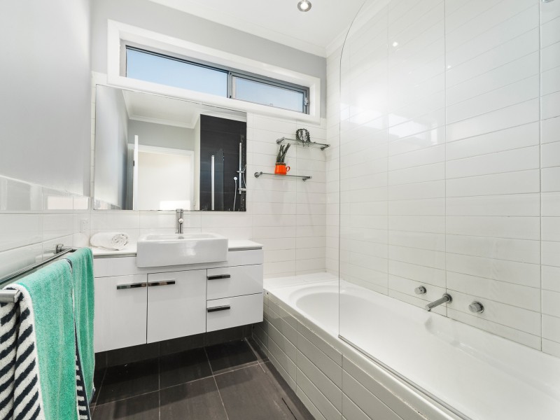 102 McMahons Road, Frankston VIC 3199