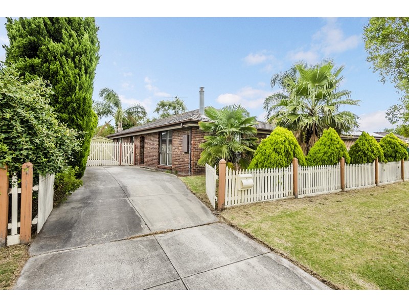 12 Hoop Pine Court, Cranbourne North VIC 3977