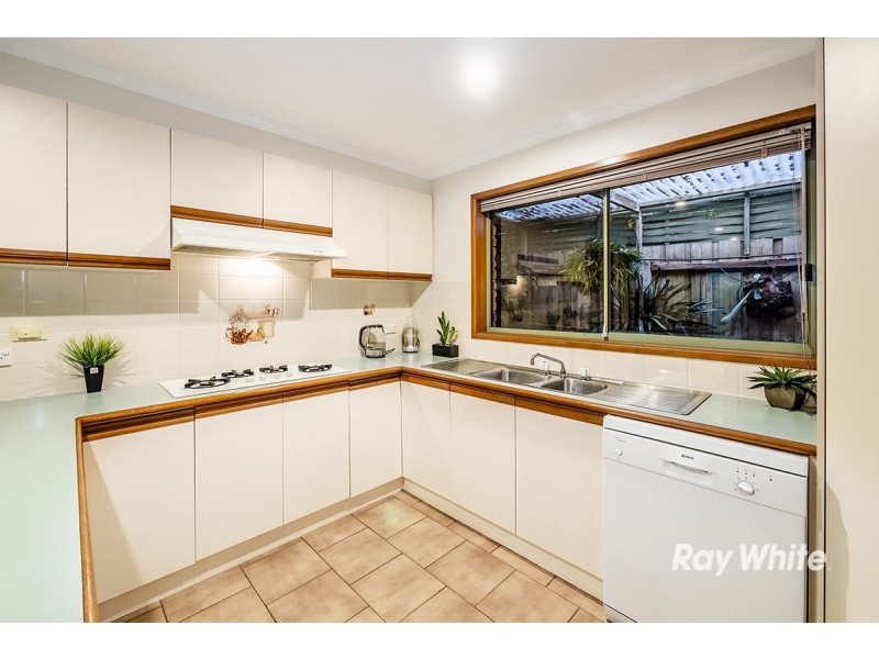 8 Ivy Court, Cranbourne North VIC 3977