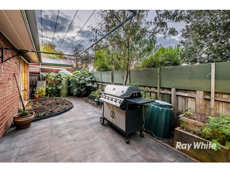 8 Ivy Court, Cranbourne North VIC 3977