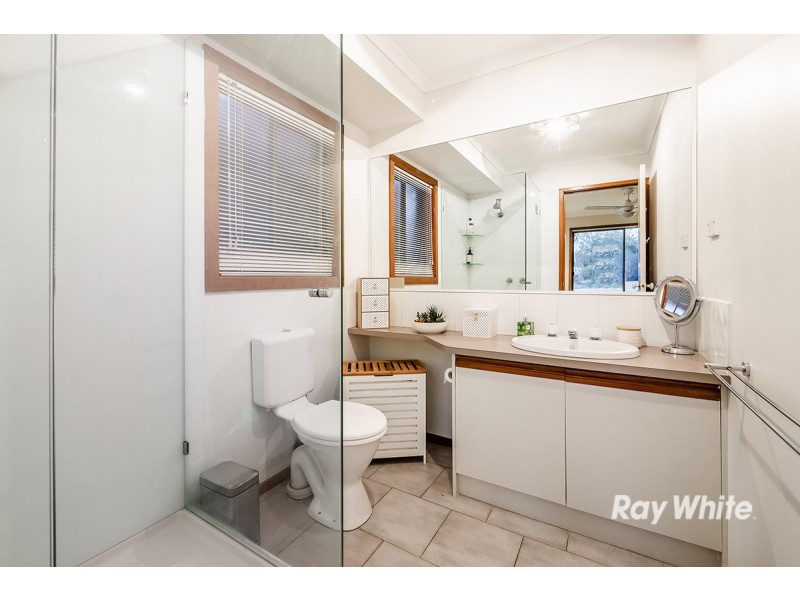 8 Ivy Court, Cranbourne North VIC 3977