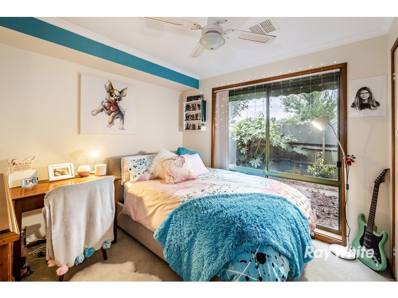 8 Ivy Court, Cranbourne North VIC 3977