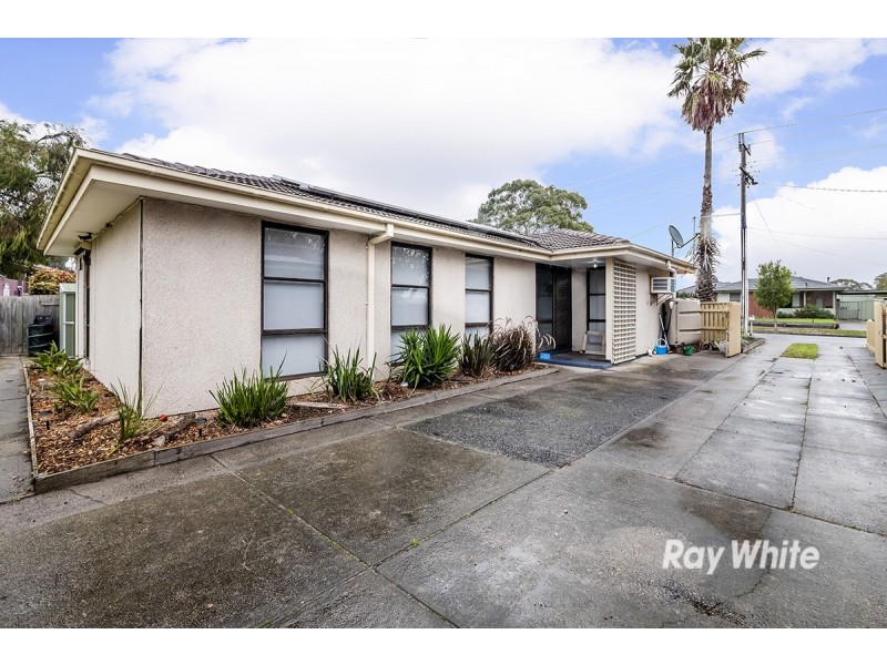 20 Valepark Crescent, Cranbourne VIC 3977