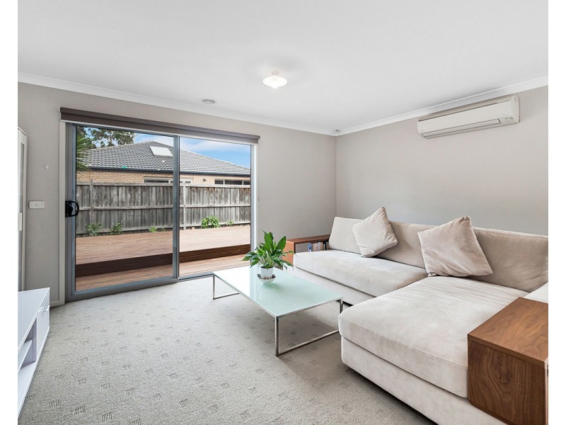 15 Windmill Circuit, Lyndhurst VIC 3975