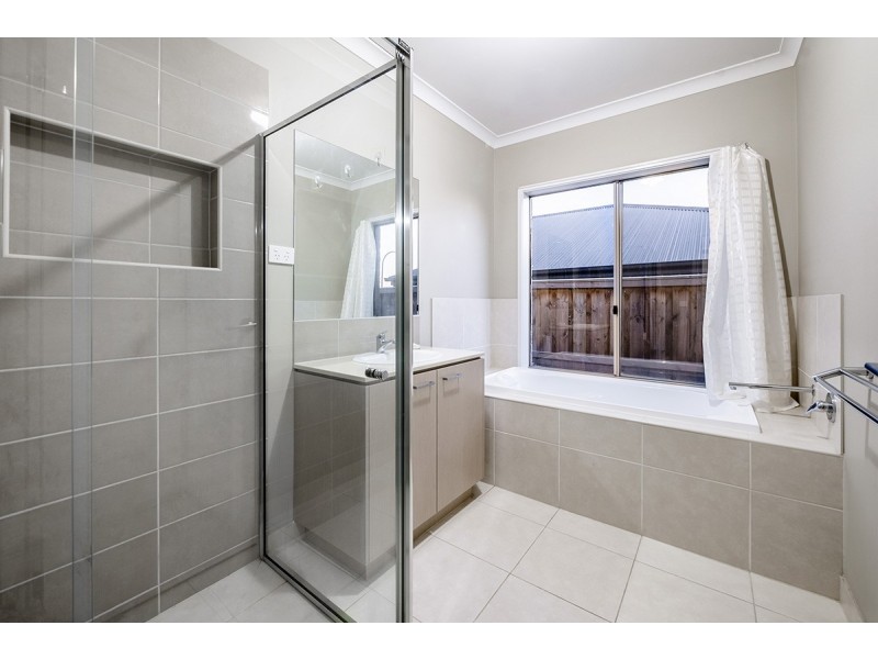 20 Corinda Street, Clyde North VIC 3978