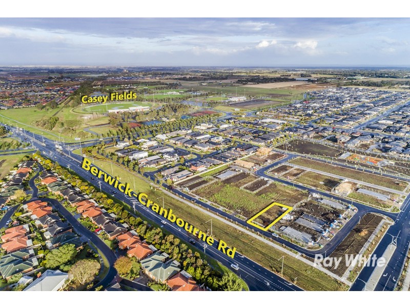 12 Prendergast Avenue, Cranbourne East VIC 3977
