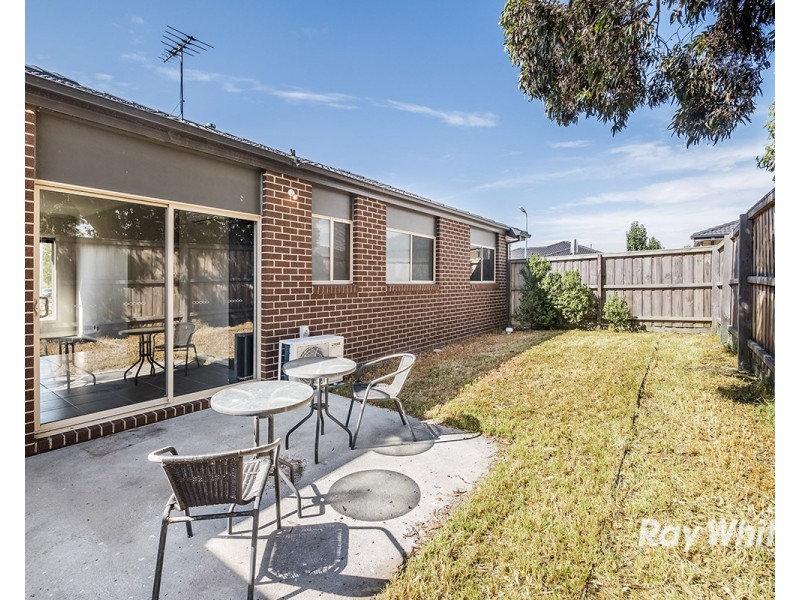 1/37-39 Valencia Circuit, Cranbourne VIC 3977