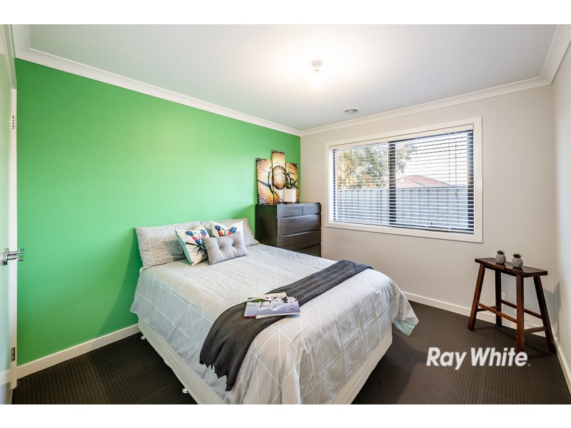 1 Hermes Avenue, Cranbourne West VIC 3977