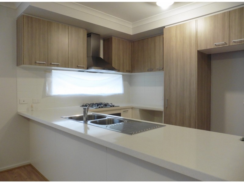 21 Roskopp Avenue, Clyde North VIC 3978