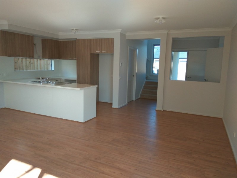 21 Roskopp Avenue, Clyde North VIC 3978