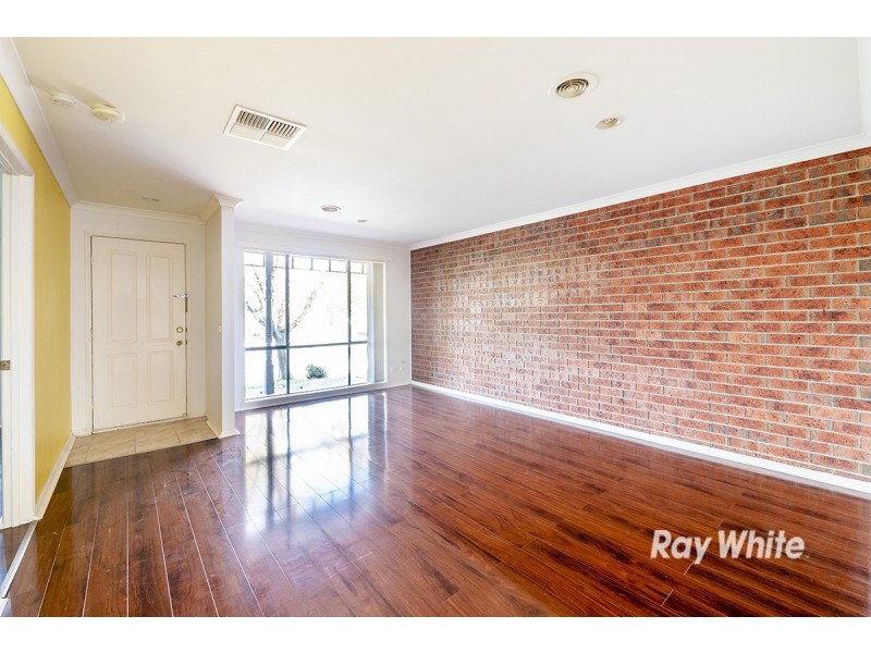 2B Dunlavin Way, Cranbourne East VIC 3977