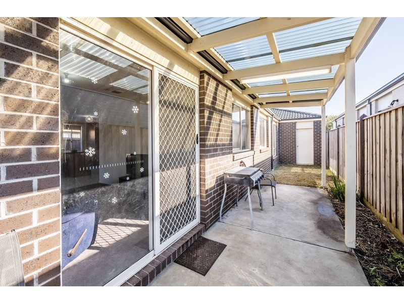 19 Red Poll Road, Cranbourne West VIC 3977