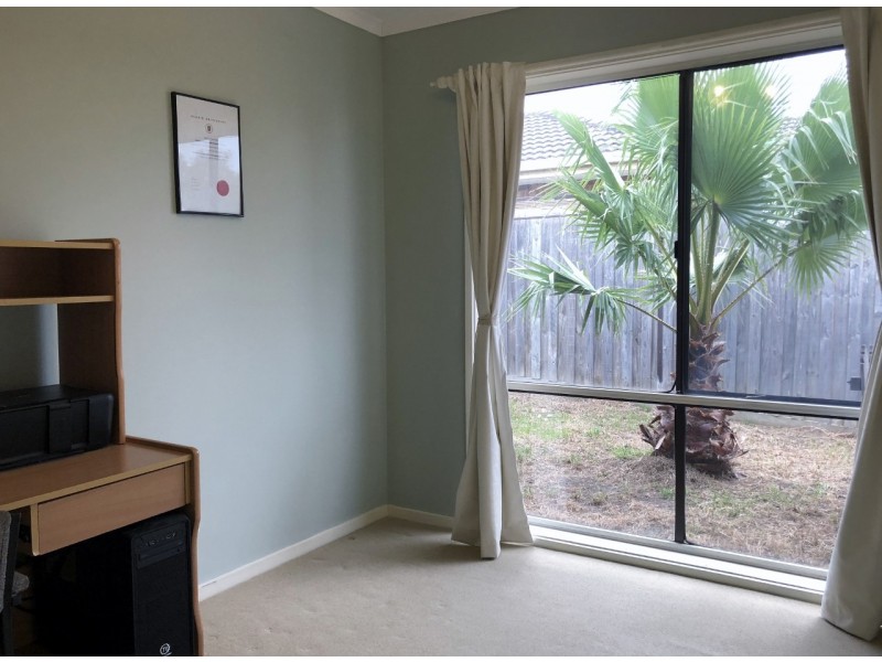 2/50 Willow Drive, Hampton Park VIC 3976