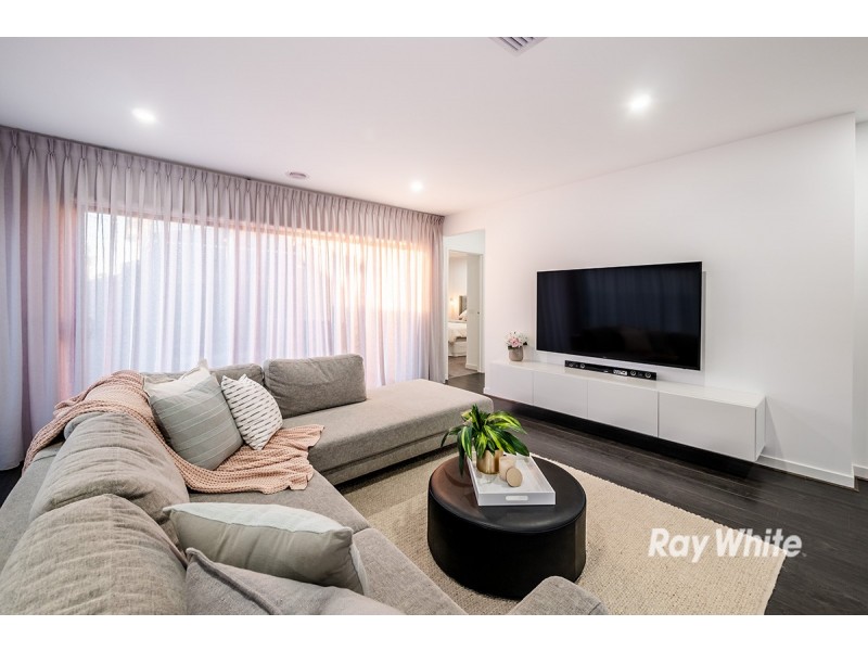 19 Trueman Street, Cranbourne West VIC 3977