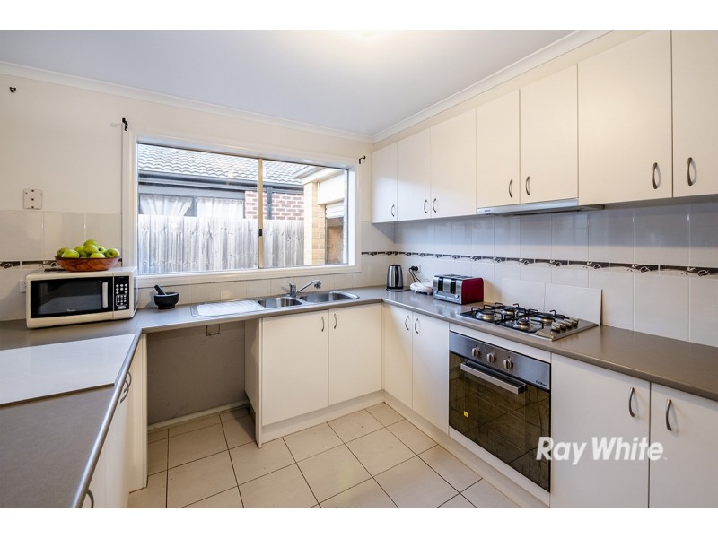 55 Calais Circuit, Cranbourne West VIC 3977