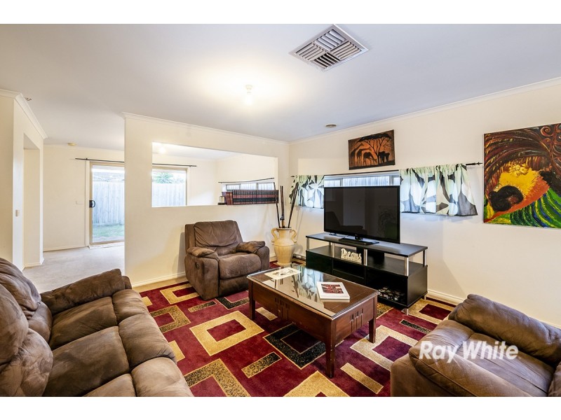 55 Calais Circuit, Cranbourne West VIC 3977