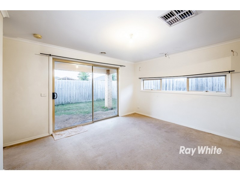 55 Calais Circuit, Cranbourne West VIC 3977