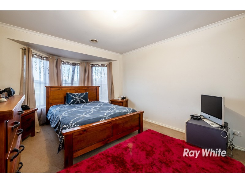 55 Calais Circuit, Cranbourne West VIC 3977