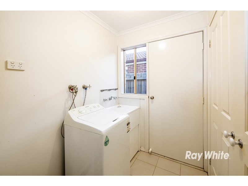 55 Calais Circuit, Cranbourne West VIC 3977