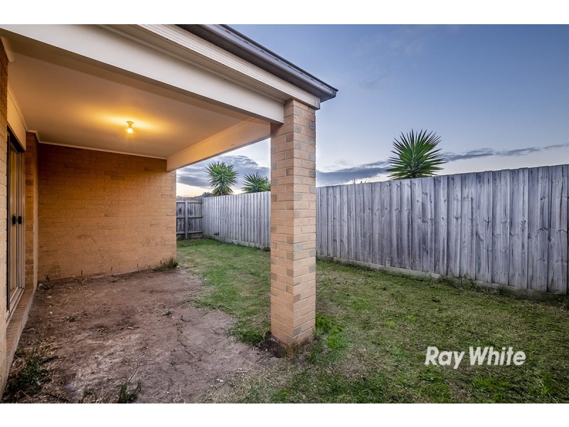 55 Calais Circuit, Cranbourne West VIC 3977