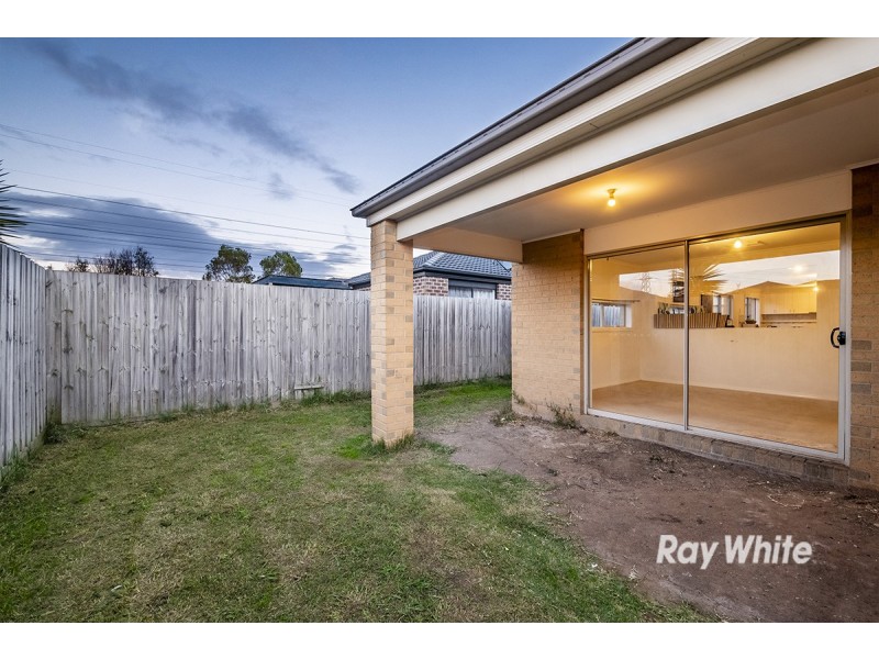 55 Calais Circuit, Cranbourne West VIC 3977