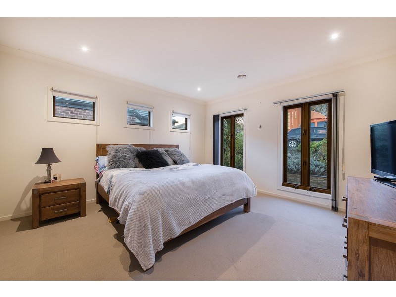 2 Florio Close, Berwick VIC 3806