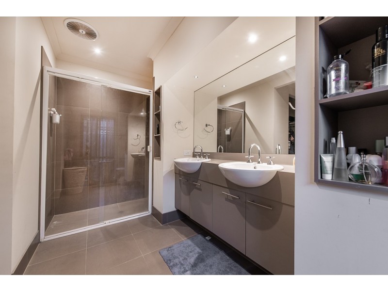 2 Florio Close, Berwick VIC 3806