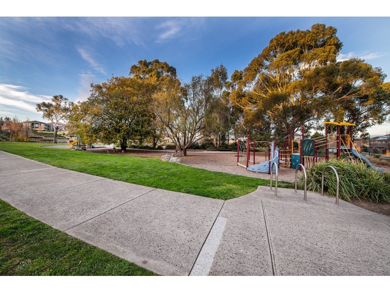 2 Florio Close, Berwick VIC 3806