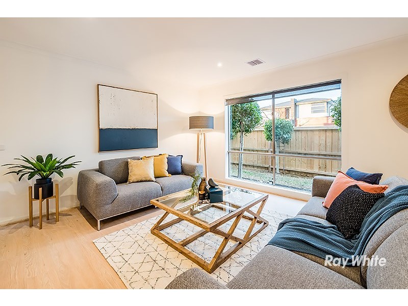 64 Flowerbloom Crescent, Clyde North VIC 3978