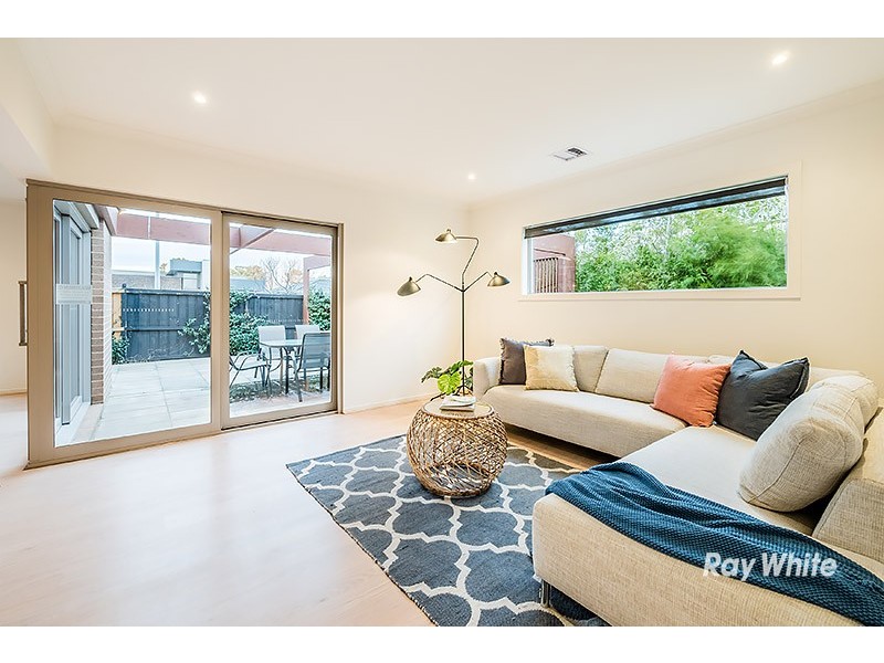 64 Flowerbloom Crescent, Clyde North VIC 3978