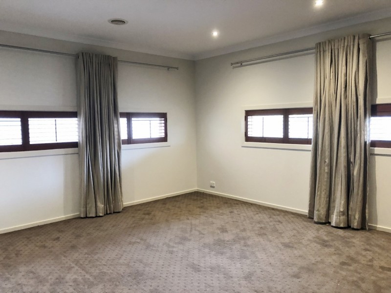 72 Melington Drive, Lyndhurst VIC 3975