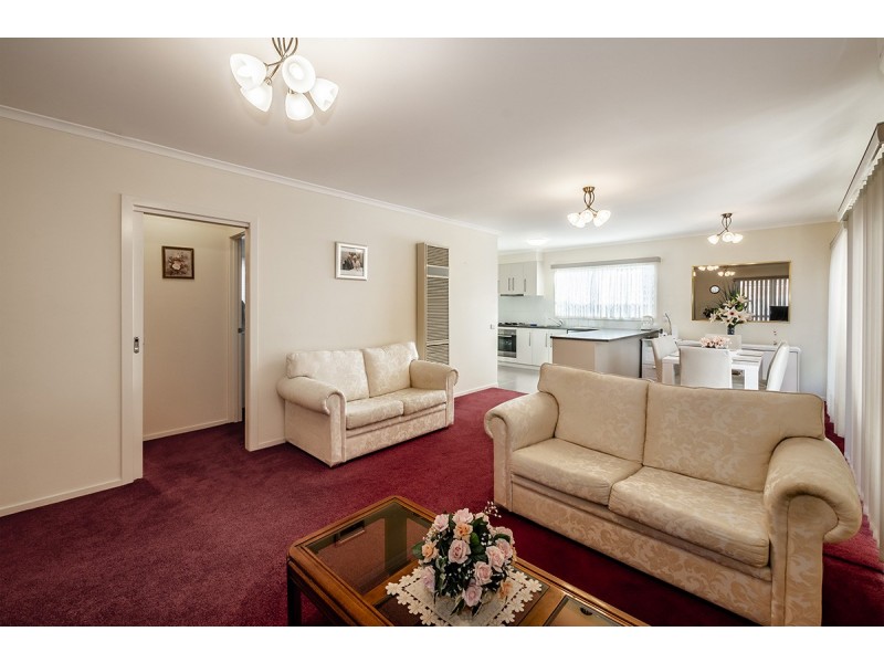 4/16 Stawell Street, Cranbourne VIC 3977