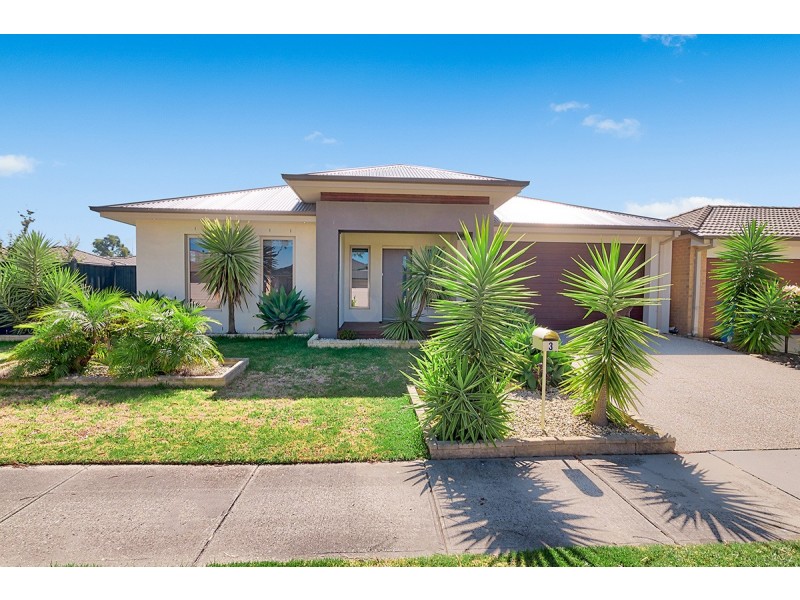 3 Moonlight Rise, Cranbourne East VIC 3977