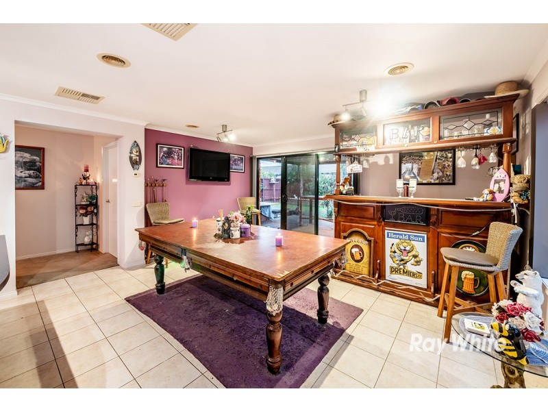 28 Honey Myrtle Way, Cranbourne VIC 3977