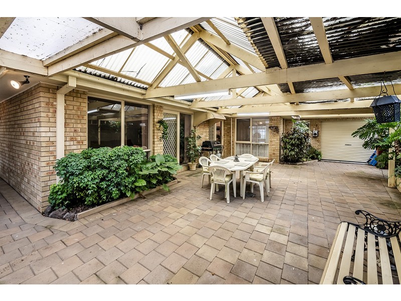 25 Gull Way, Narre Warren South VIC 3805