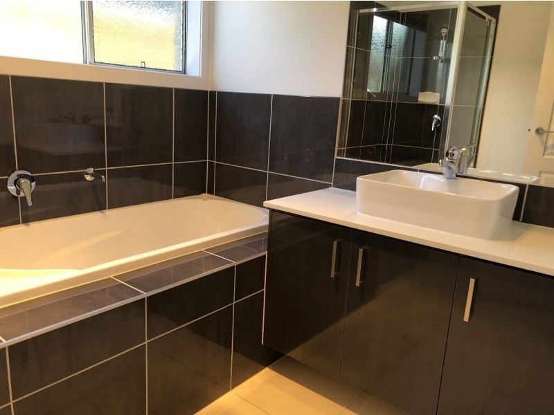 20 Millicent Parade, Officer VIC 3809