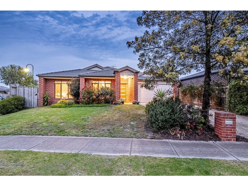 42 Freshwater Boulevard, Lyndhurst VIC 3975