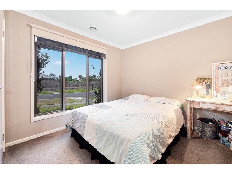 42 Freshwater Boulevard, Lyndhurst VIC 3975