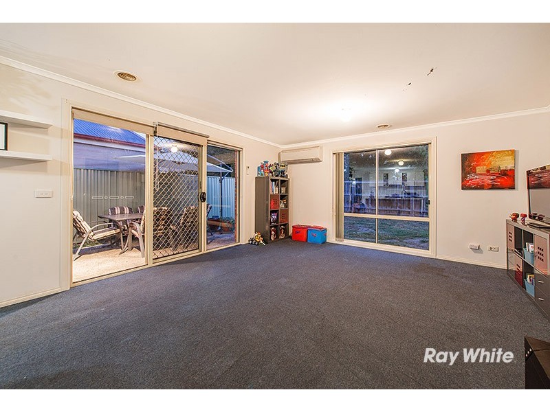 49 Briarcrest Drive, Cranbourne East VIC 3977