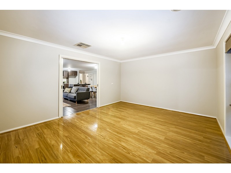 27 Claudia Crescent, Drouin VIC 3818
