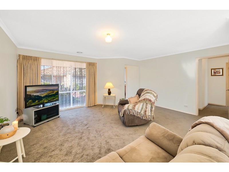 9/15-17 Lyall Street, Cranbourne VIC 3977