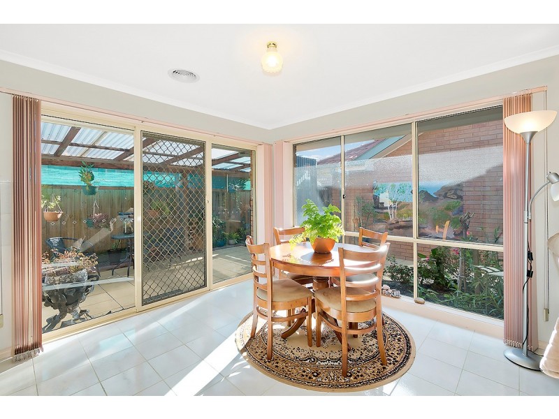 9/15-17 Lyall Street, Cranbourne VIC 3977