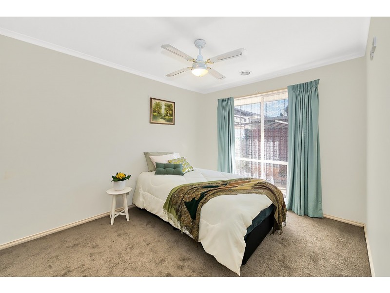 9/15-17 Lyall Street, Cranbourne VIC 3977