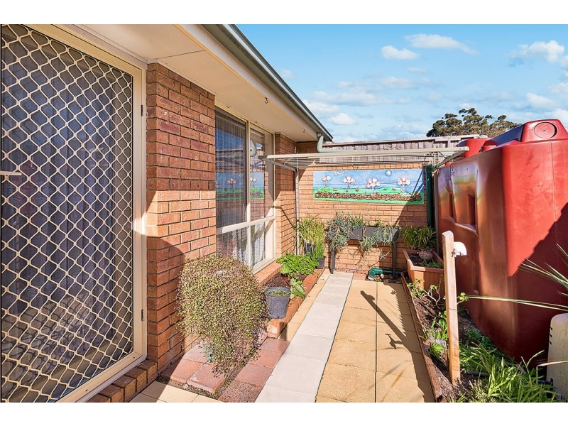 9/15-17 Lyall Street, Cranbourne VIC 3977