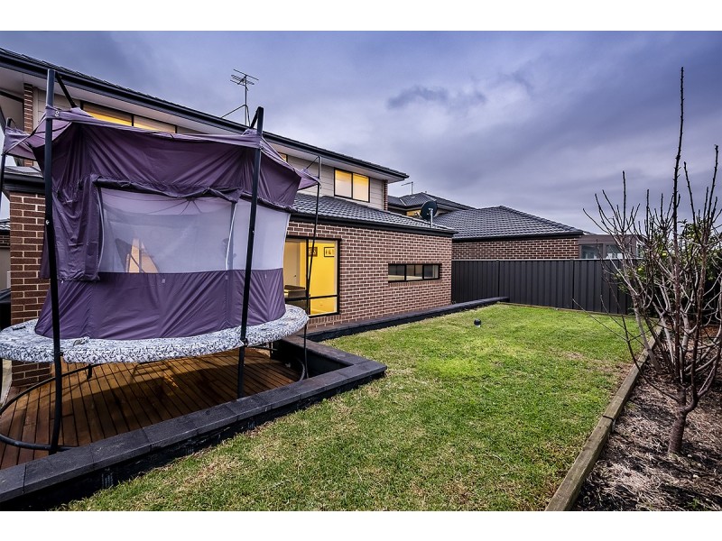 13 Olympus Crescent, Cranbourne West VIC 3977